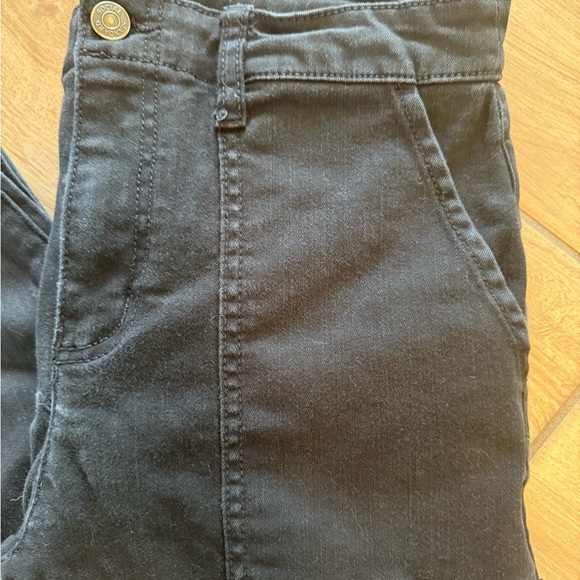 Sanctuary Black Skinny Leg Pants with zipper Accent - Picture 2 of 6